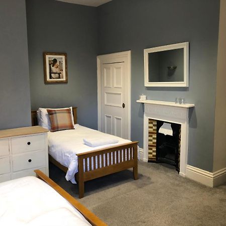 Corra Lynn Bed & Breakfast Whitby Exterior foto
