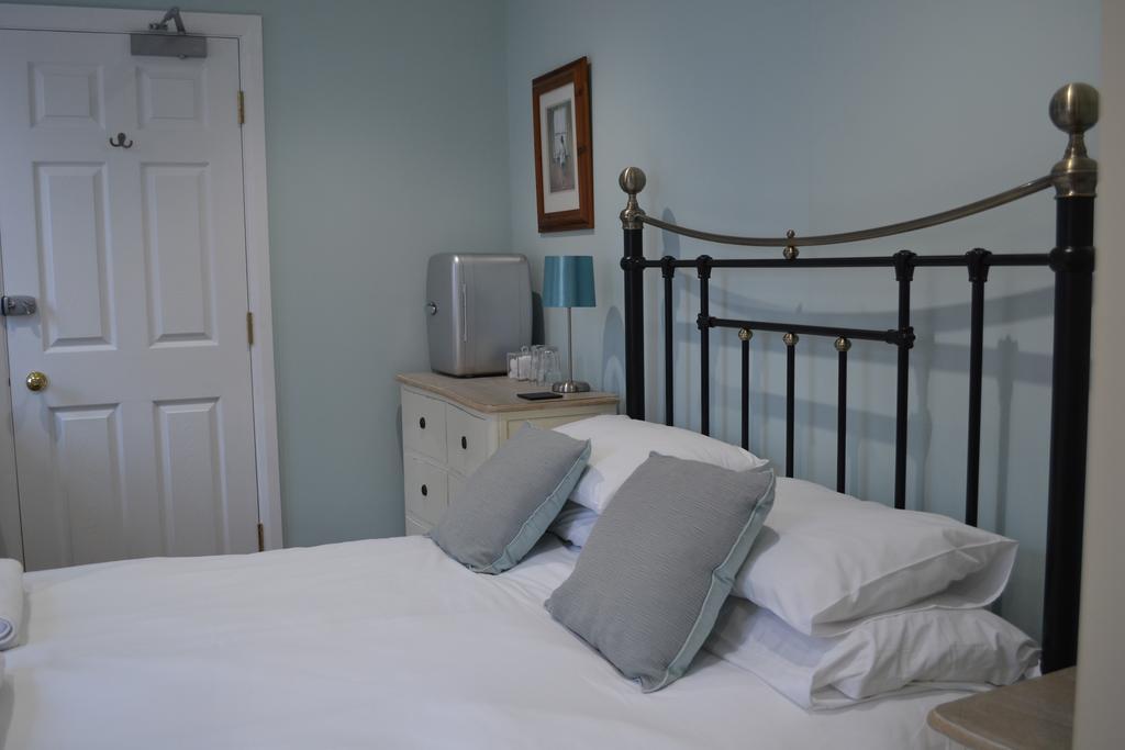 Corra Lynn Bed & Breakfast Whitby Exterior foto