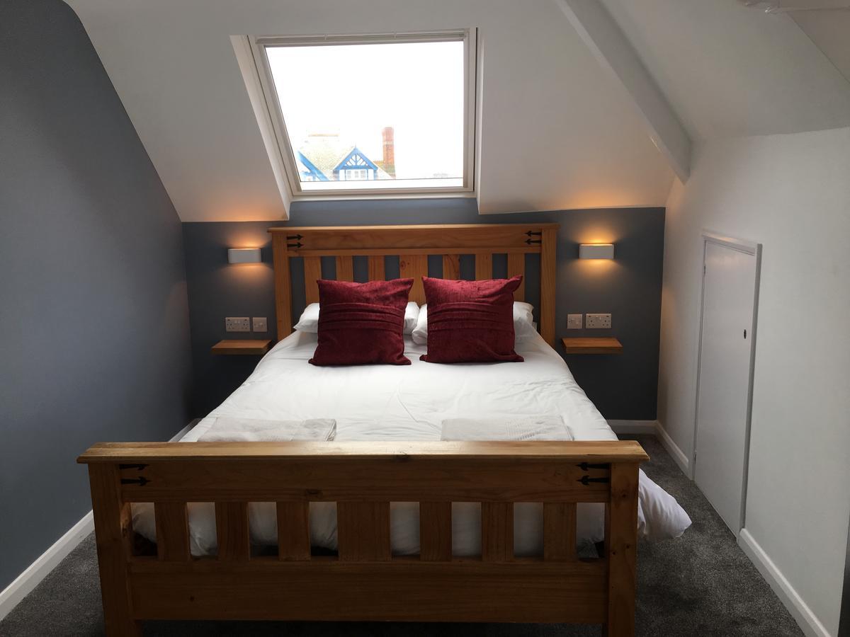 Corra Lynn Bed & Breakfast Whitby Exterior foto